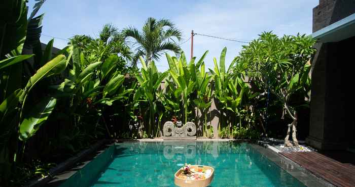 Swimming Pool Suwita Bali Villa Seminyak