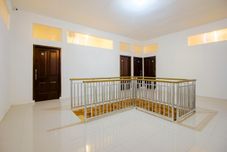 Common Space OYO 2311 C9 Exclusive