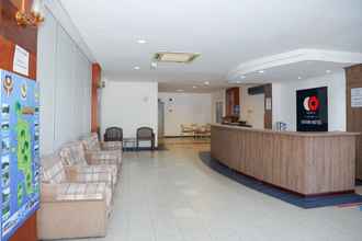 Lobby 4 Capital O 89876 Safari Hotel