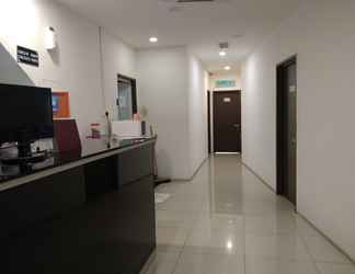 Lobi 2 OYO 89792 Hamriz Hotel