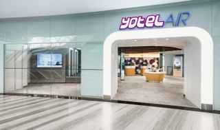 Yotelair Singapore Changi Airport, Rp 4.164.689