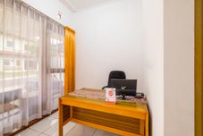 로비 OYO 2728 Sinulingga Near RS Hermina Pasteur