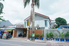 外部的 SPOT ON 2279 Rumah Teteh