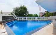 Swimming Pool 6 Tran Duy Villa Sea View 1