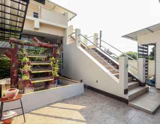 Lobi 2 Relax Garden House