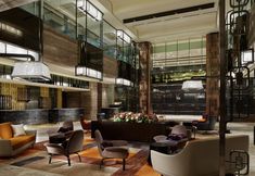 Lobby 5 Royal Plaza Hotel