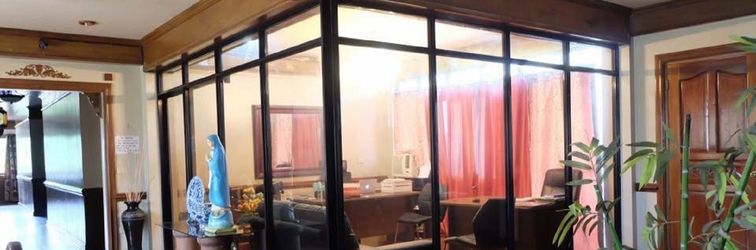 로비 Northview Inn