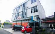 Bangunan 5 OYO 2659 B'rasco Homestay Syariah