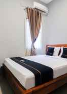 BEDROOM OYO 2659 B'rasco Homestay Syariah