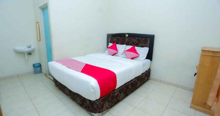 Kamar Tidur OYO 2692 Penginapan Mba Ros