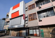 Bangunan 3 OYO 2720 Sutomo Inn