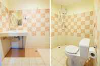 Toilet Kamar OYO 609 Lanta Dream House Apartment