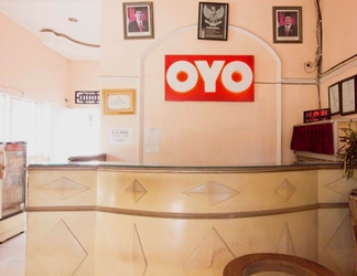 Lobby 2 OYO 3024 Hotel Kebon Manis