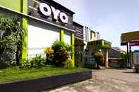 Exterior SUPER OYO 3024 Hotel Kebon Manis