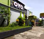 Exterior 3 SUPER OYO 3024 Hotel Kebon Manis