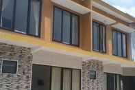 Exterior Villa Puncak Garuda 2 by Travel4less