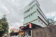 Bangunan OYO 2970 Aman Residence