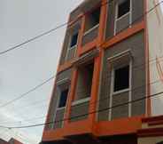 Bangunan 3 SPOT ON 2831 Pondok Orange Family