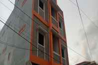 Exterior SPOT ON 2831 Pondok Orange Family