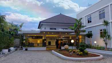 Bangunan 4 Kuraya Hotel Residence