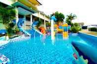 Swimming Pool Kuraya Hotel Residence