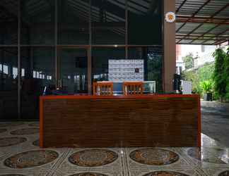 Lobi 2 OYO 3125 Hotel Taman Sari