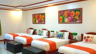 Bedroom 4 FerryMar Hotel