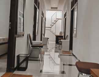 Lobi 2 Amaya Guest House Syariah