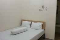 Kamar Tidur Spot On 3318 Adzka Homestay Syariah