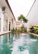 SWIMMING_POOL Villa Santika