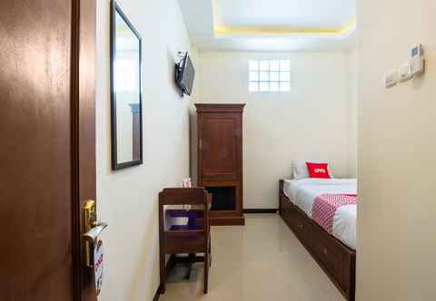 Kamar Tidur OYO 3137 Aisyah Residence Syariah