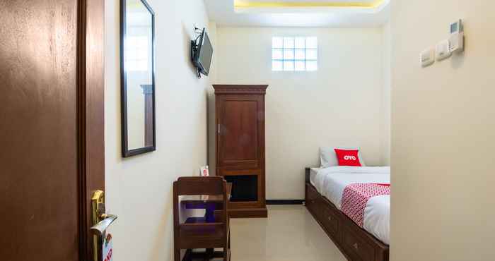 Bedroom OYO 3137 Aisyah Residence Syariah