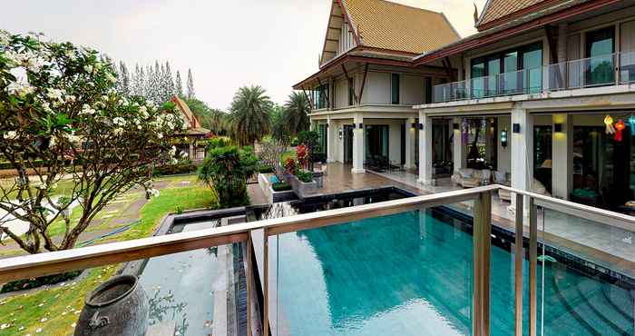 Kolam Renang GRACE VILLA PATTAYA By DDM SIAM