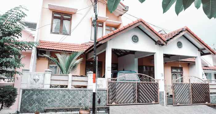 Bangunan Villa Rumah Cahaya - 3 Bedroom