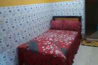 Lobi Economy room at Darmo Homestay