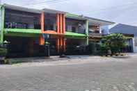 Exterior OYO 3085 Artha Residence Syariah