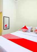 BEDROOM OYO 3083 D Kost Iii Syariah