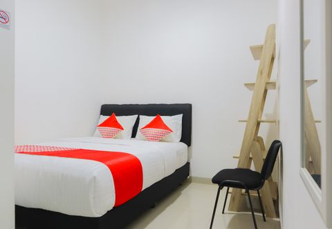 卧室 OYO 3058 Griya Samawah Syariah Near Radjak Hospital Salemba