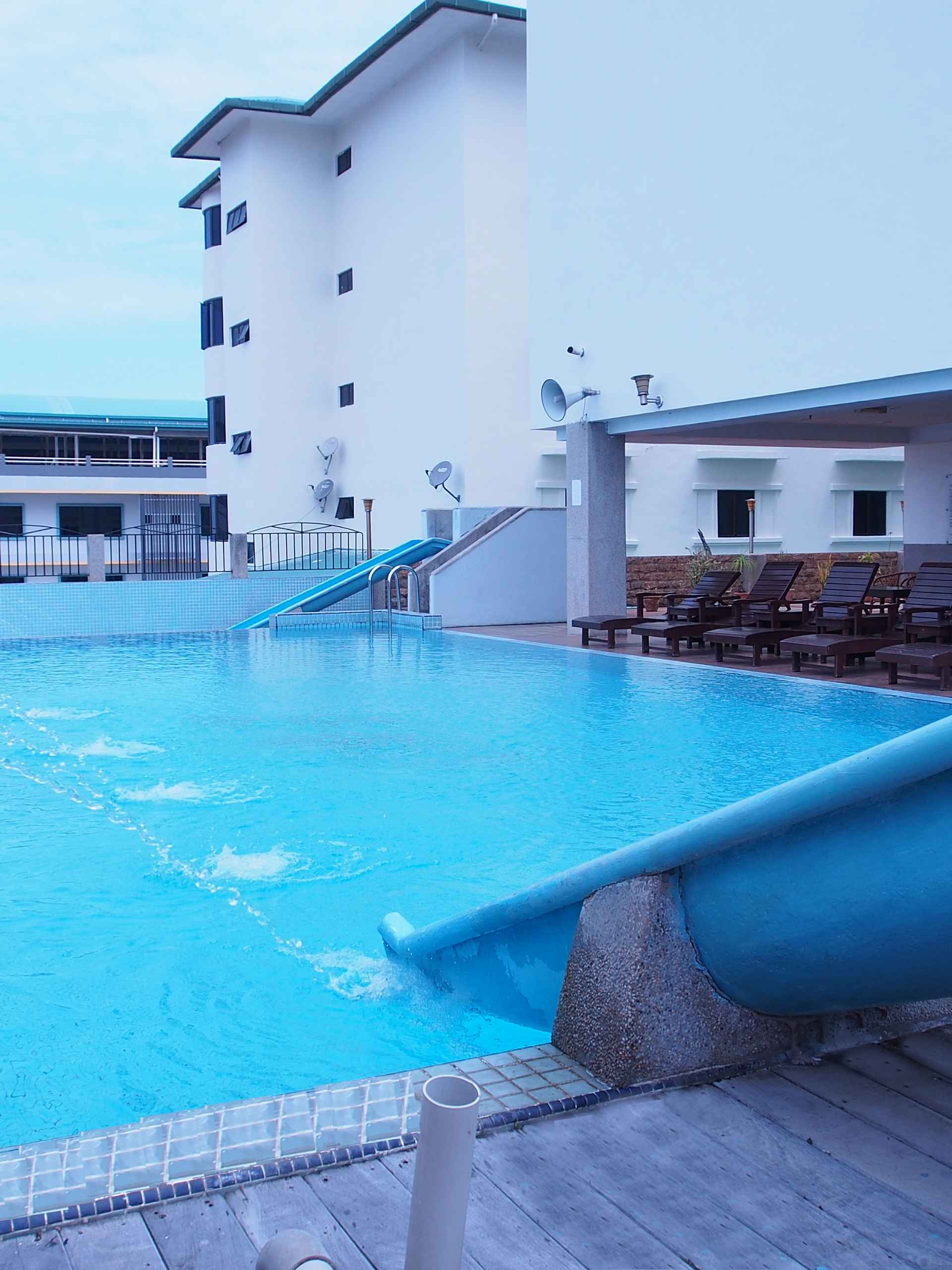 Swimming Pool Seafest Hotel Semporna