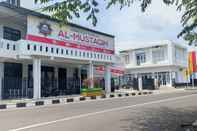 Bangunan OYO 3089 Al Mustaqim Homestay Family