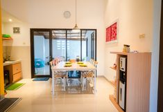 Accommodation Services 7 Pelangi Guesthouse Belitung 01