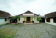 Exterior 3 SPOT ON 2653 Omah Mbah Lurah Syariah