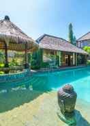 SWIMMING_POOL Villa Santhi