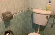 Toilet Kamar 4 Yb House