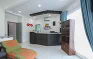 Lobi 4 OYO 89859 Pp Traveller's Hotel