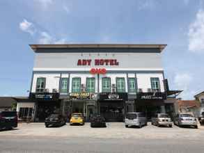 Exterior 4 Super OYO 89678 Ady Hotel