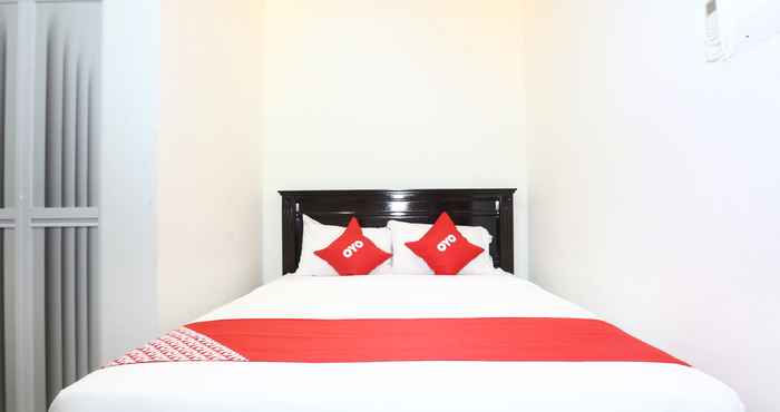 Kamar Tidur Super OYO 89678 Ady Hotel