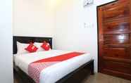 Phòng ngủ 2 Super OYO 89678 Ady Hotel