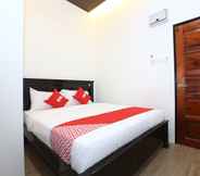 Phòng ngủ 2 Super OYO 89678 Ady Hotel