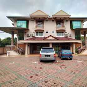 SPOT ON 89942 M & H Rizq Ventures 1, Hotel Kota Bharu